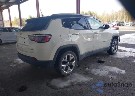 2018 Jeep Compass Limited 4X4 из США, поврежденный, VIN 3C4NJDCB2JT190458
